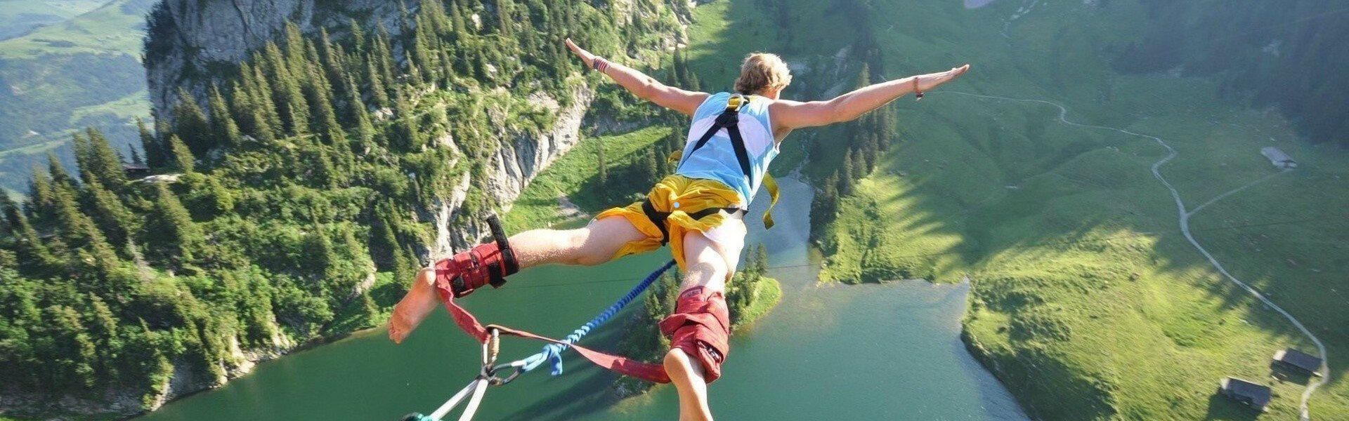 官方入口：斯图加特主场3-2惊天逆转法兰克福，纳尔泰与昂达夫联袂建功锁定胜局