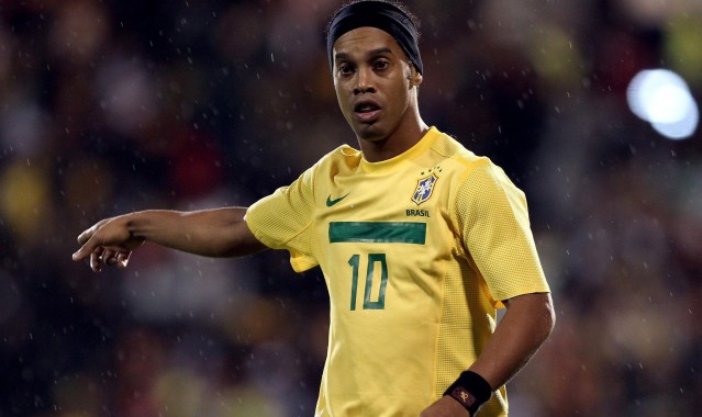 电子试玩|哈登关键时刻外线发威 连续撤步三分助队锁定胜局