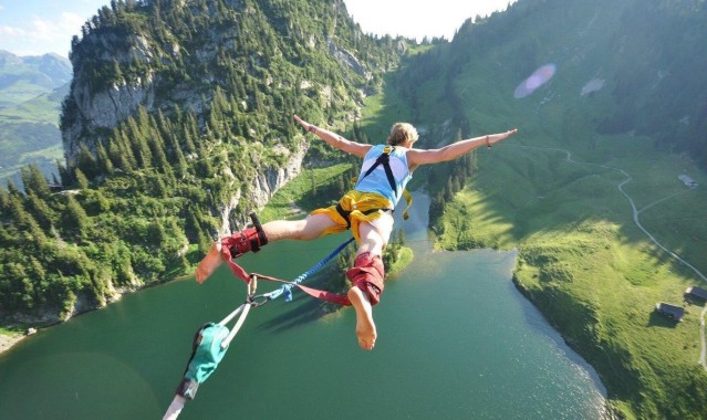 电子试玩-无顾虑激情绽放，德西雷-杜埃的大场面先生本色